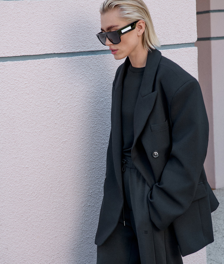 THE PROUD BLAZER | black
