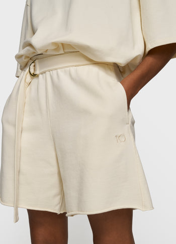 belted shorts fleece | soft vanilla