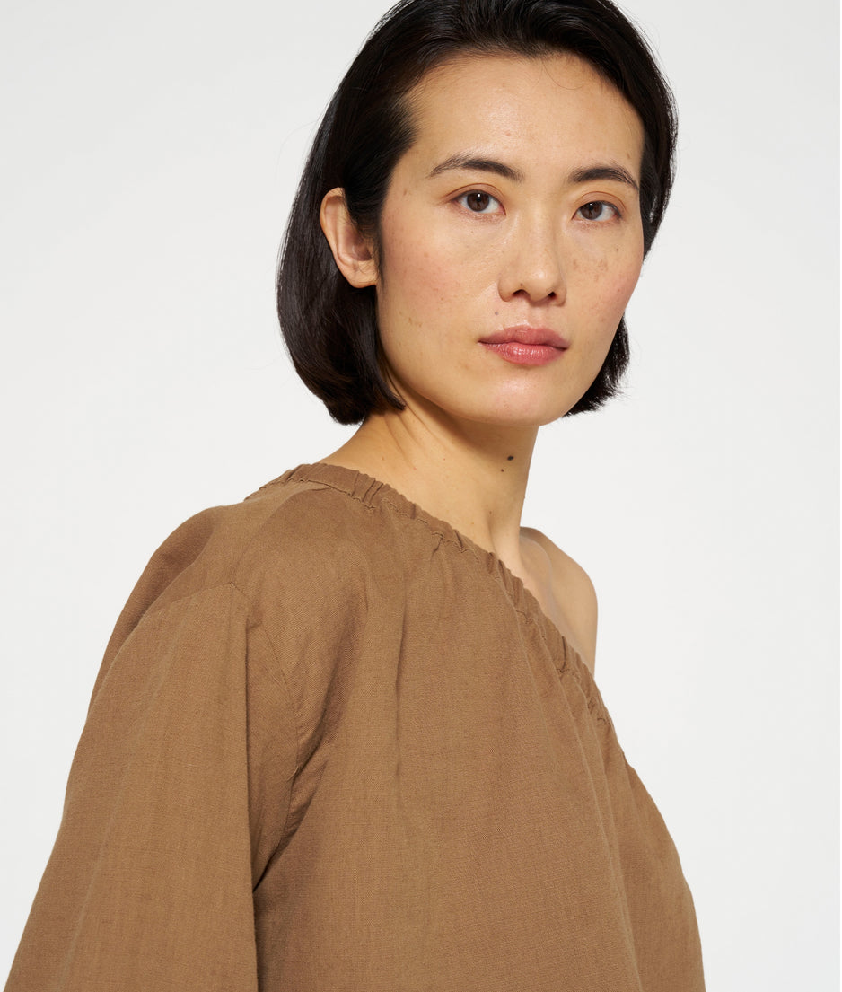 one shoulder top | cedar brown