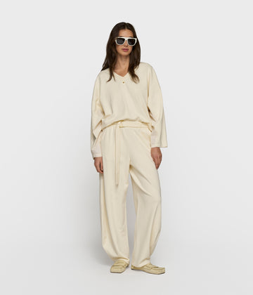 banana pants fleece | soft vanilla