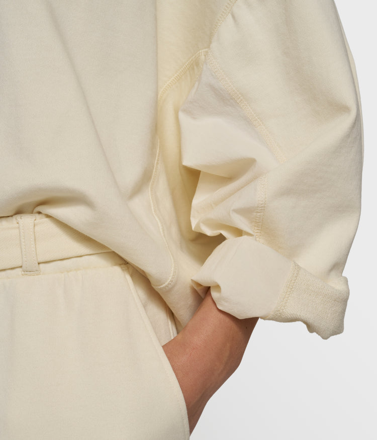 sweater v-neck fleece | soft vanilla