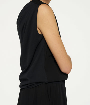 one shoulder top | black