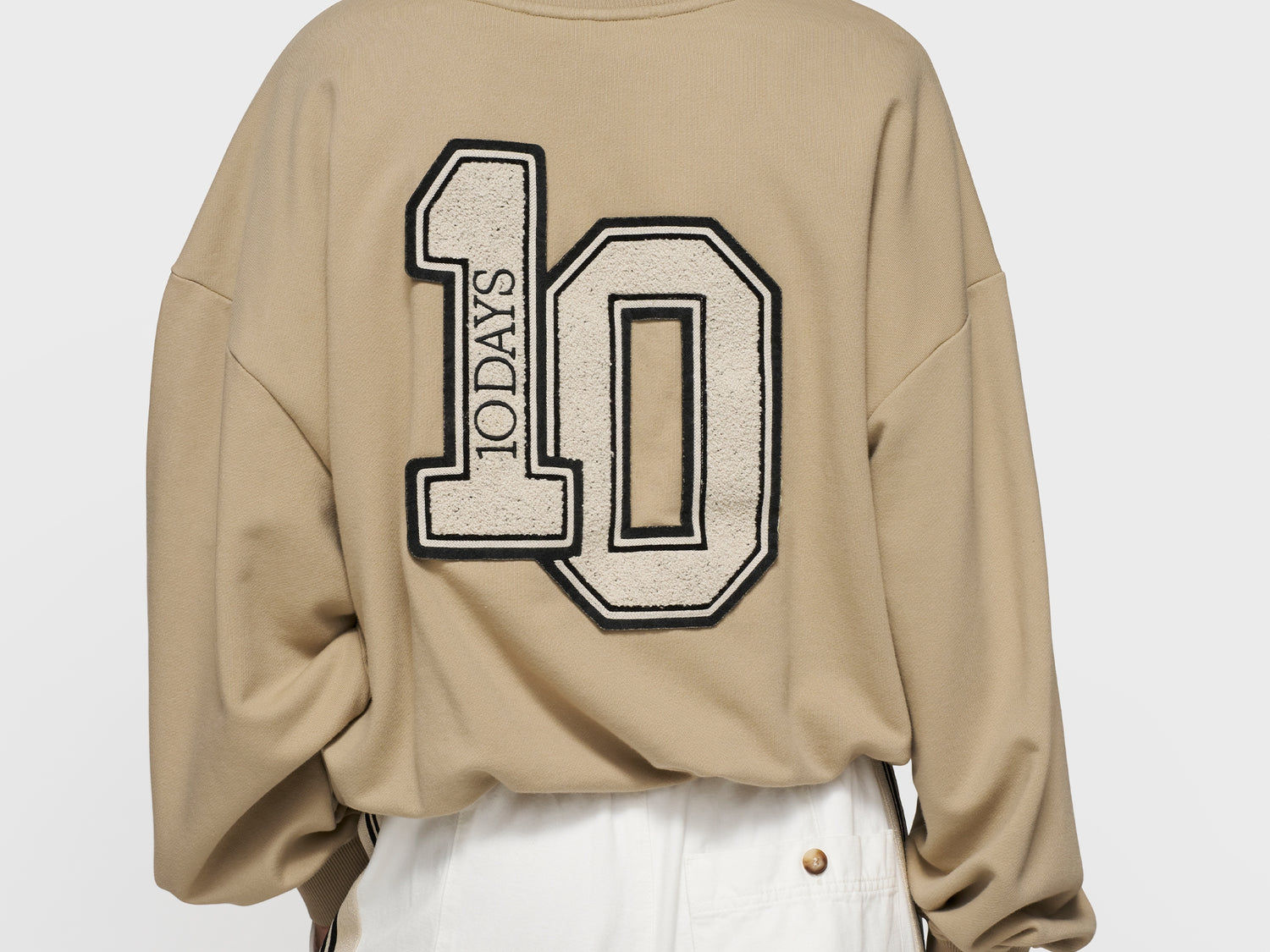 pleated sweater 10 | earth