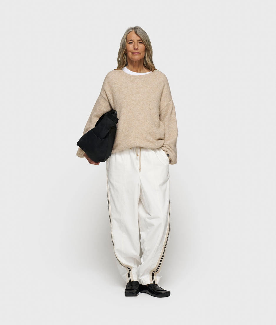 soft round neck sweater knit | earth