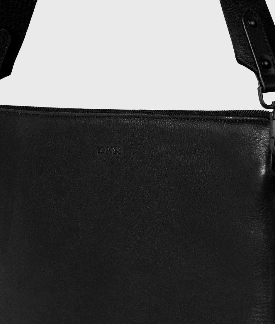 The Formal pouch | black