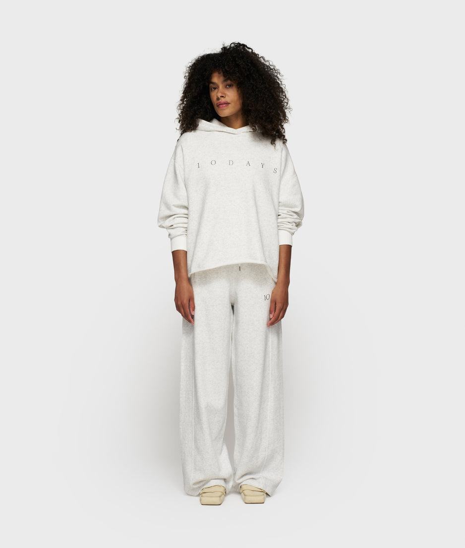 western jogger | white melee
