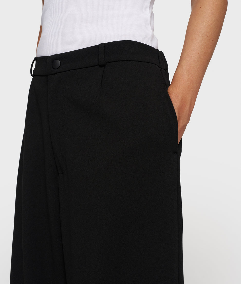 The Leadership Pants | black
