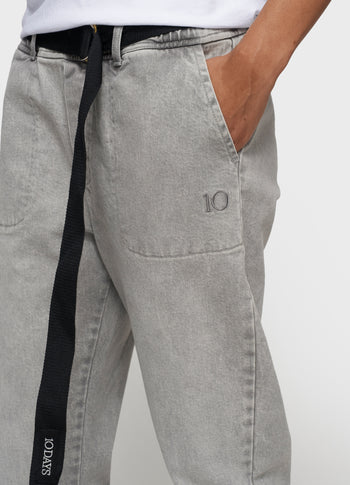 belted pants denim | grey wash
