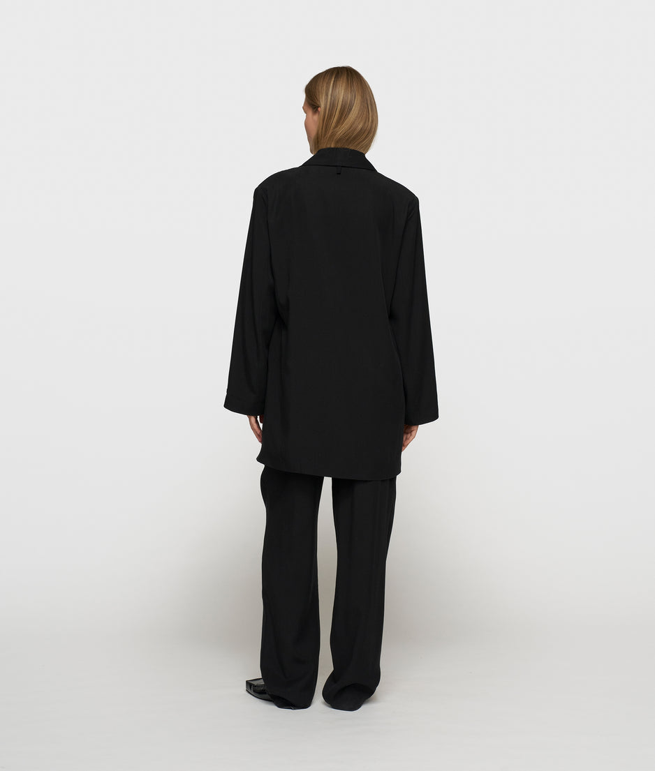 long flowy blazer lyocell | black