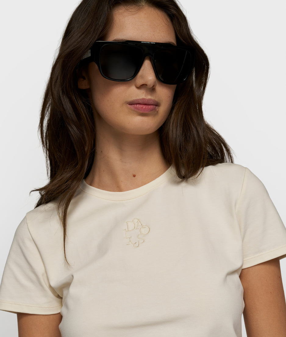 slim short sleeve tee | soft vanilla