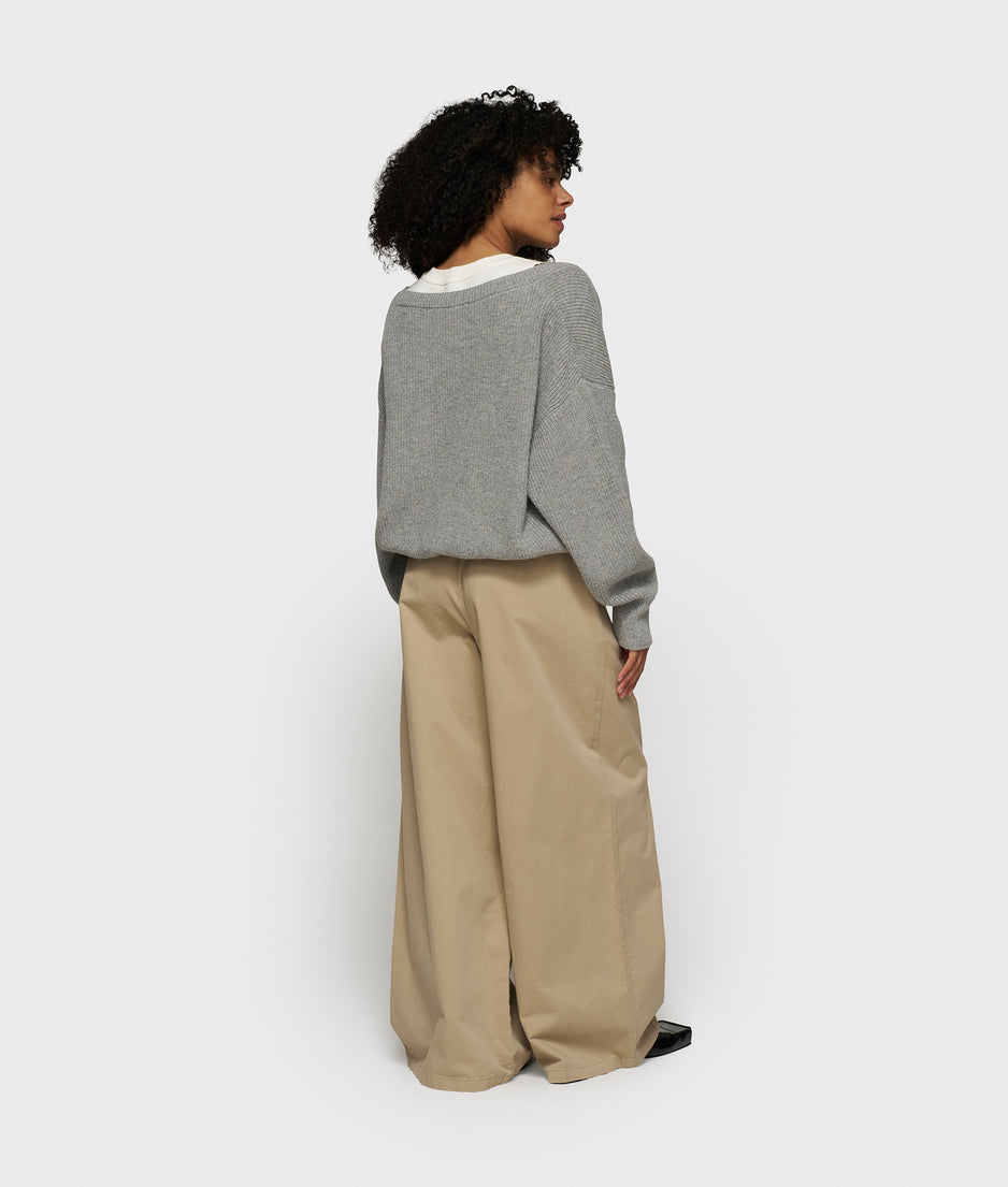v-neck knit sweater cashmere | light grey melee
