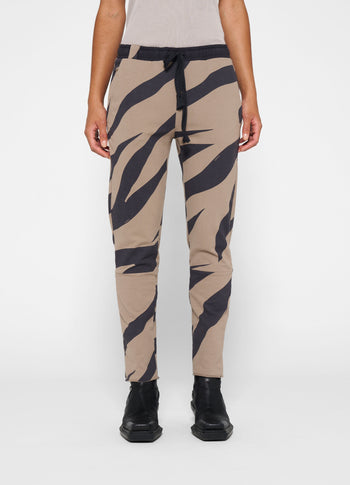 cropped jogger zebra | warm taupe