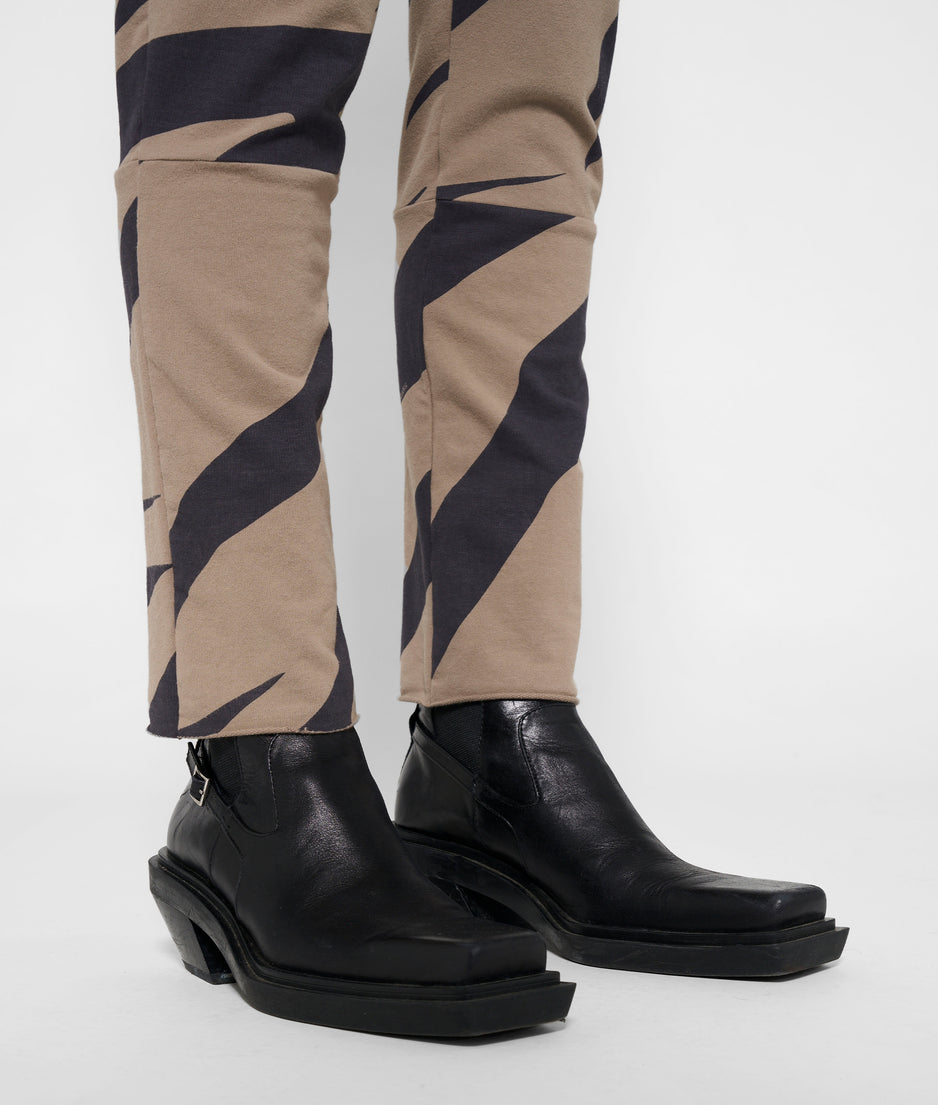 cropped jogger zebra | warm taupe