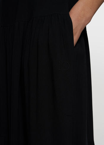 flowy maxi dress | black