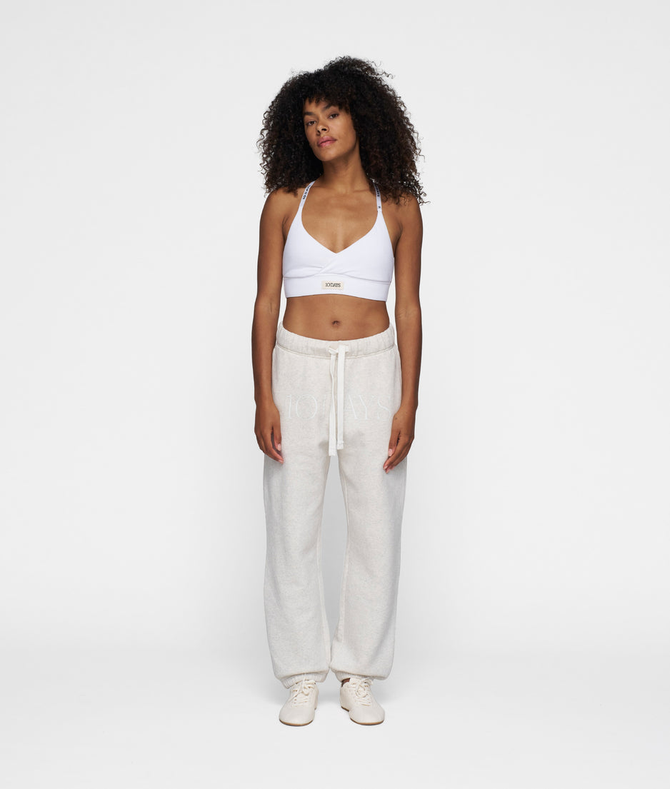 THE BAR-BRA | white