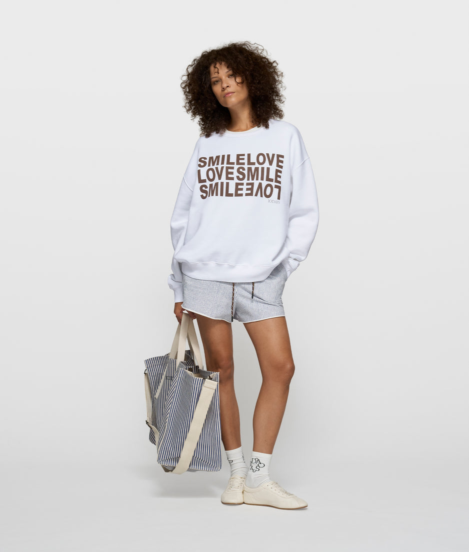 statement sweater smile | white