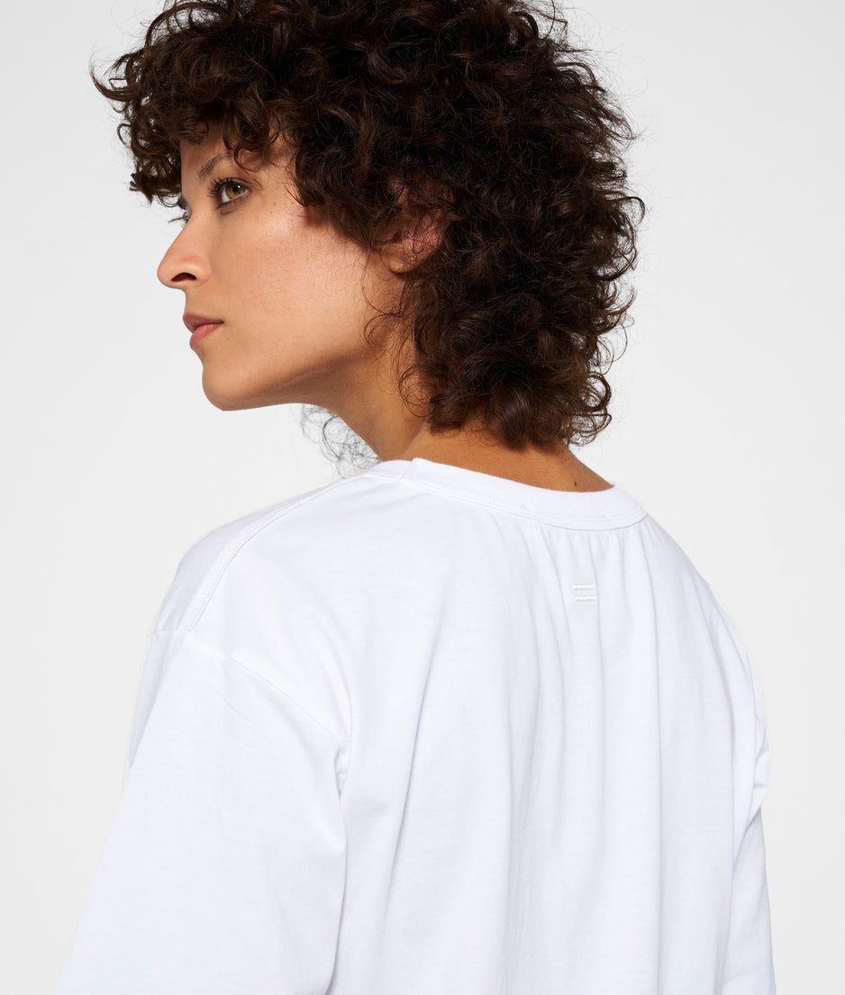 tee tagline | white