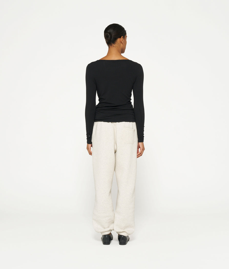 THE BOAT NECK TEE | black