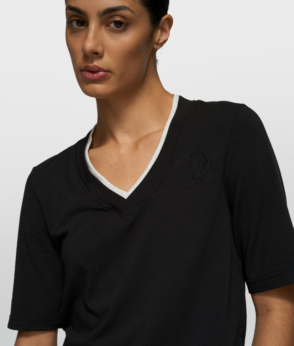 double layer v-neck tee | black