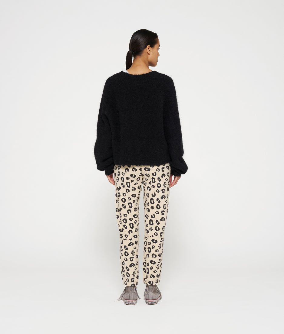 cropped jogger leopard | oyster