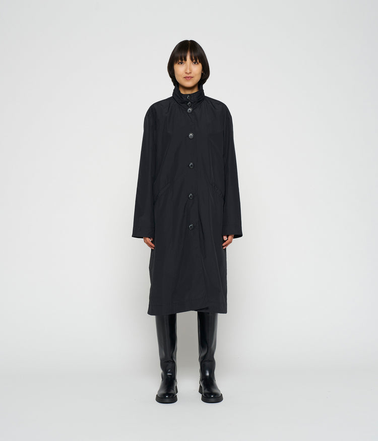 nylon coat 10 | black