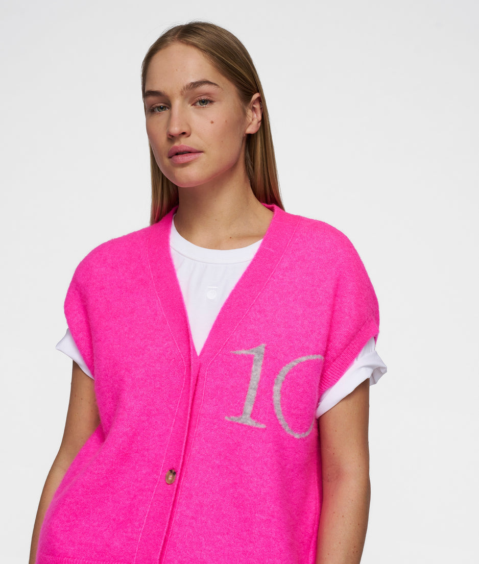 knit gilet | neon pink