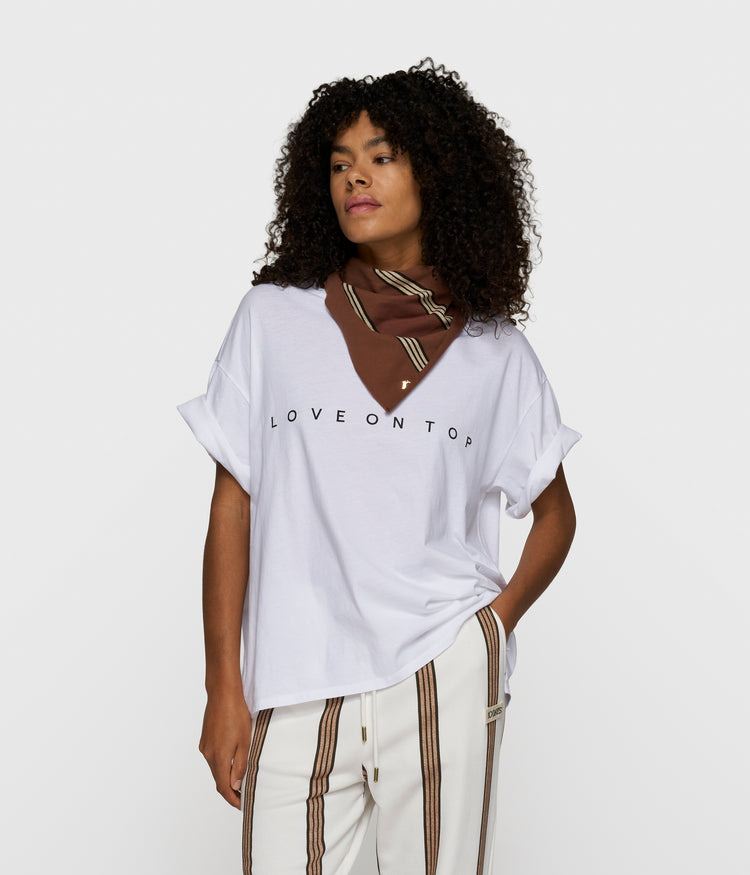 love tee | white