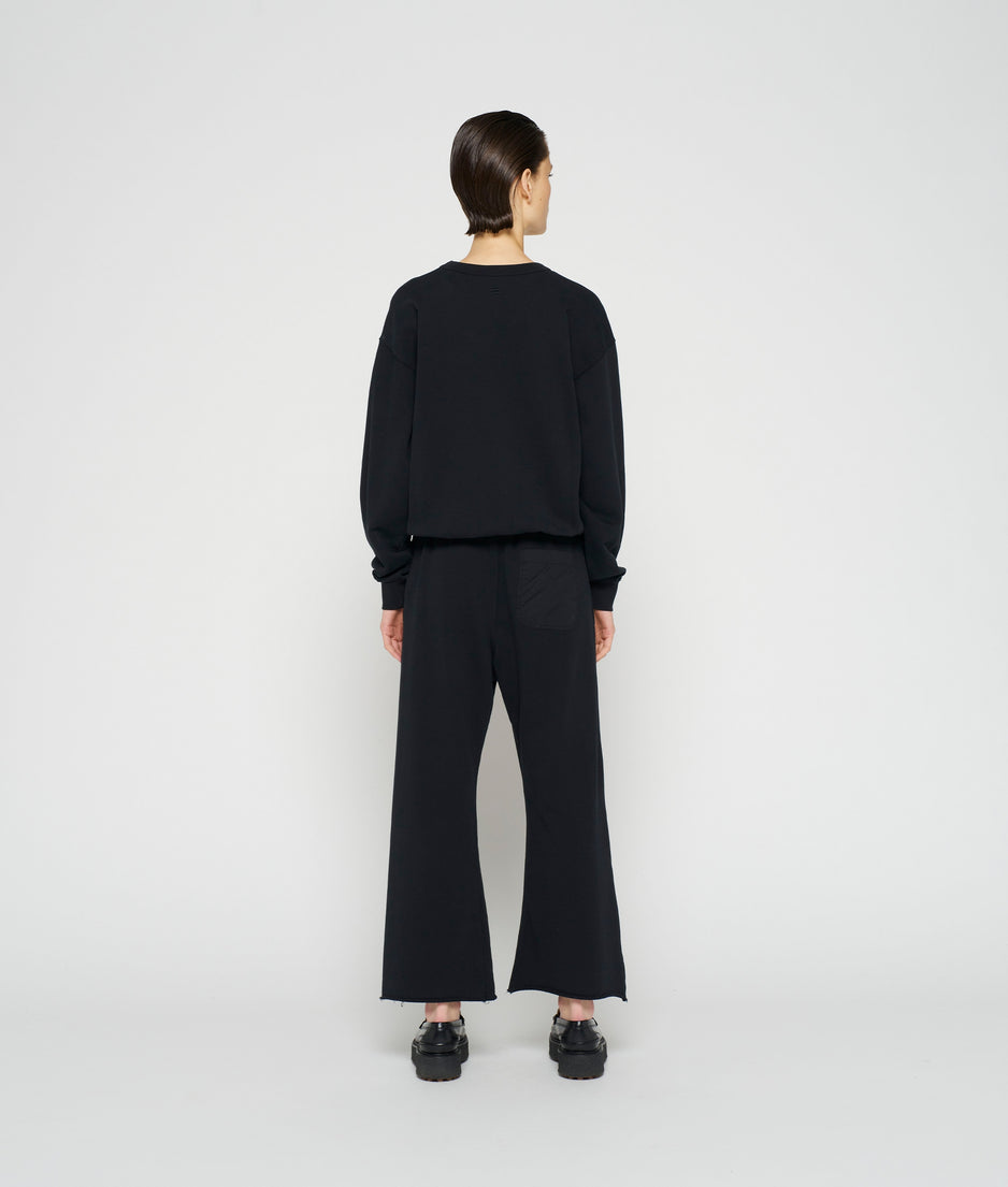 flared jogger | black