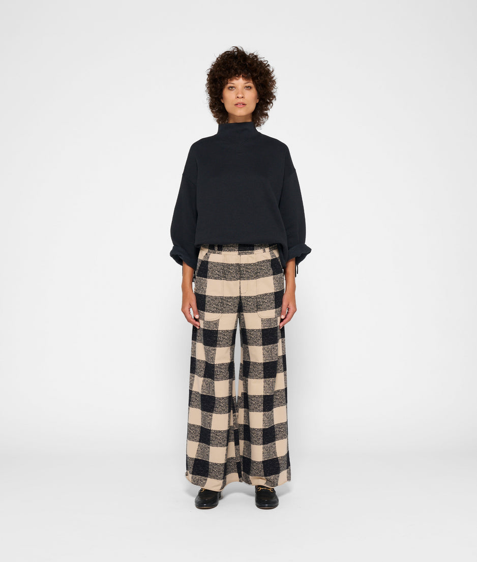 wide pants check | black