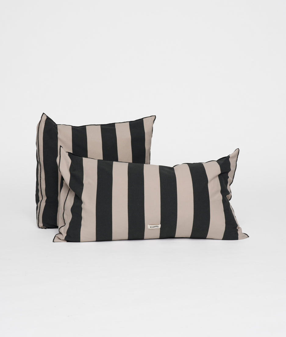 pillow stripes 60x60 | black