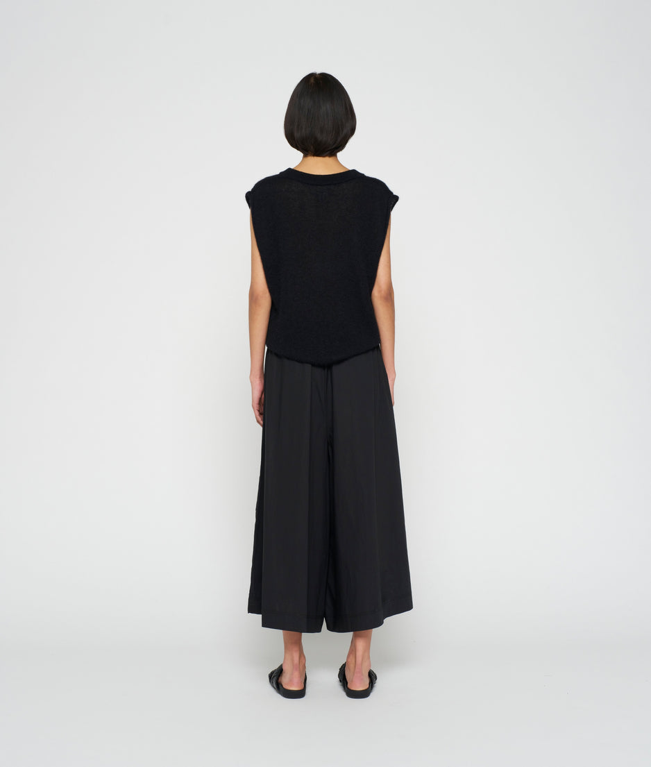 v-neck top knit | black