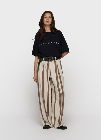 love tee | black
