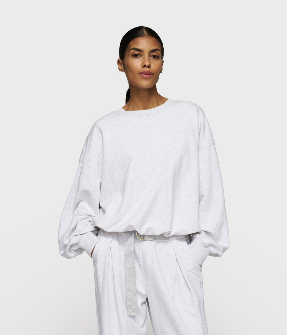 pleated sweater back stamp | white grey melee