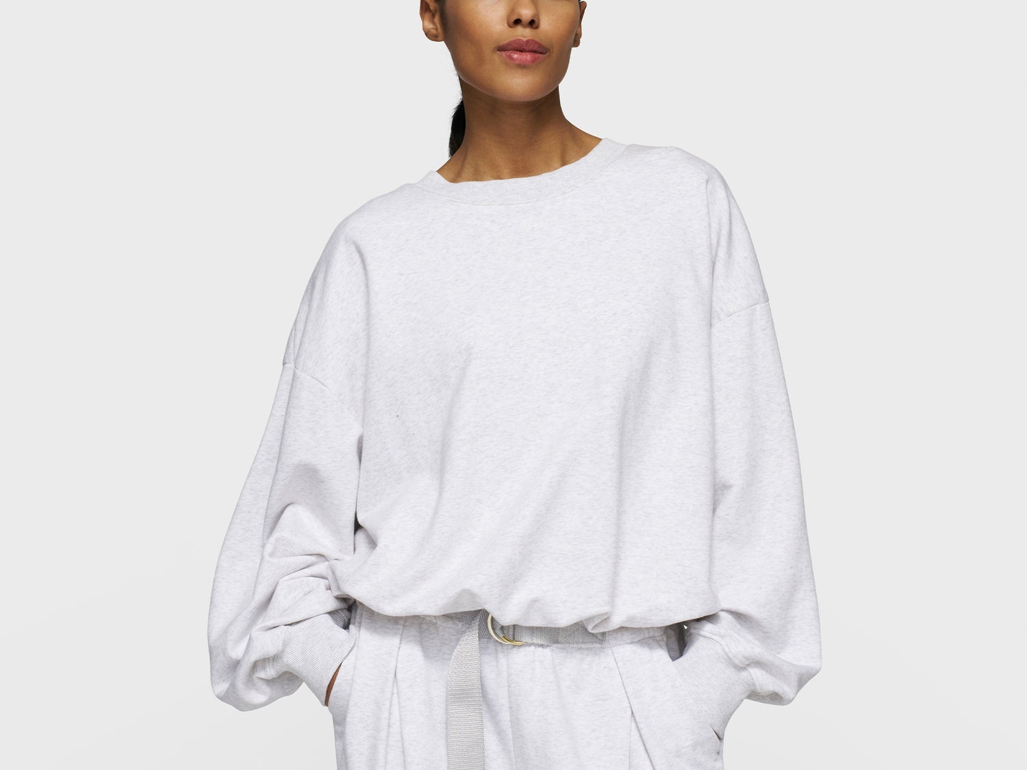 pleated sweater back stamp | white grey melee