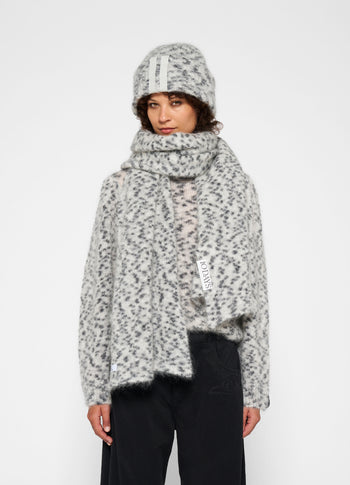 knitted scarf leopard | warm white