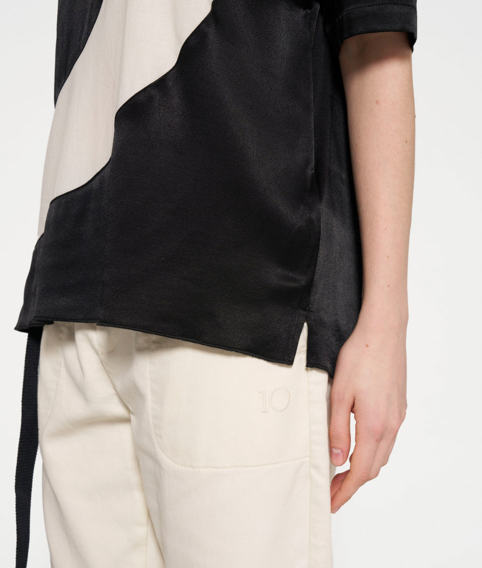 tee blouse contrast | black