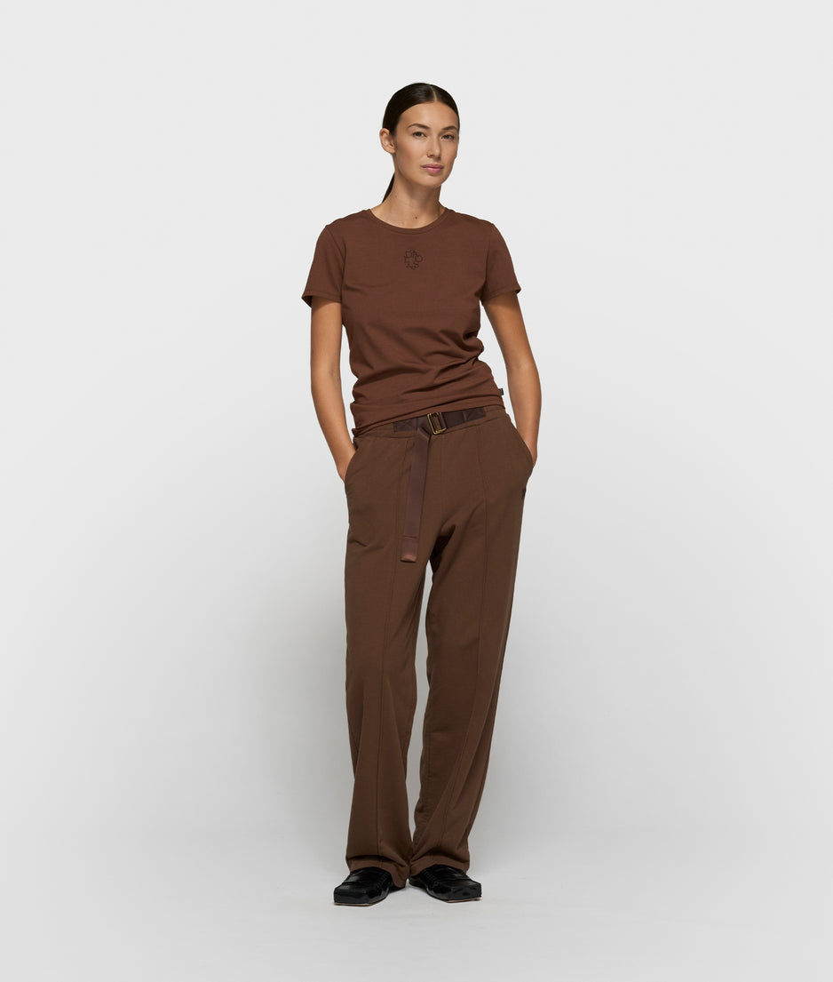 slim short sleeve tee | dark truffle
