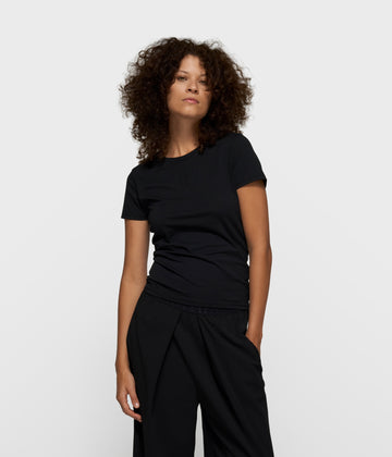 slim short sleeve tee | black