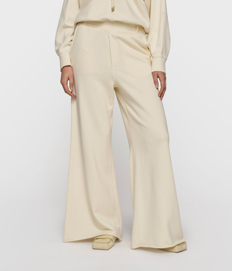 wide leg jogger | soft vanilla