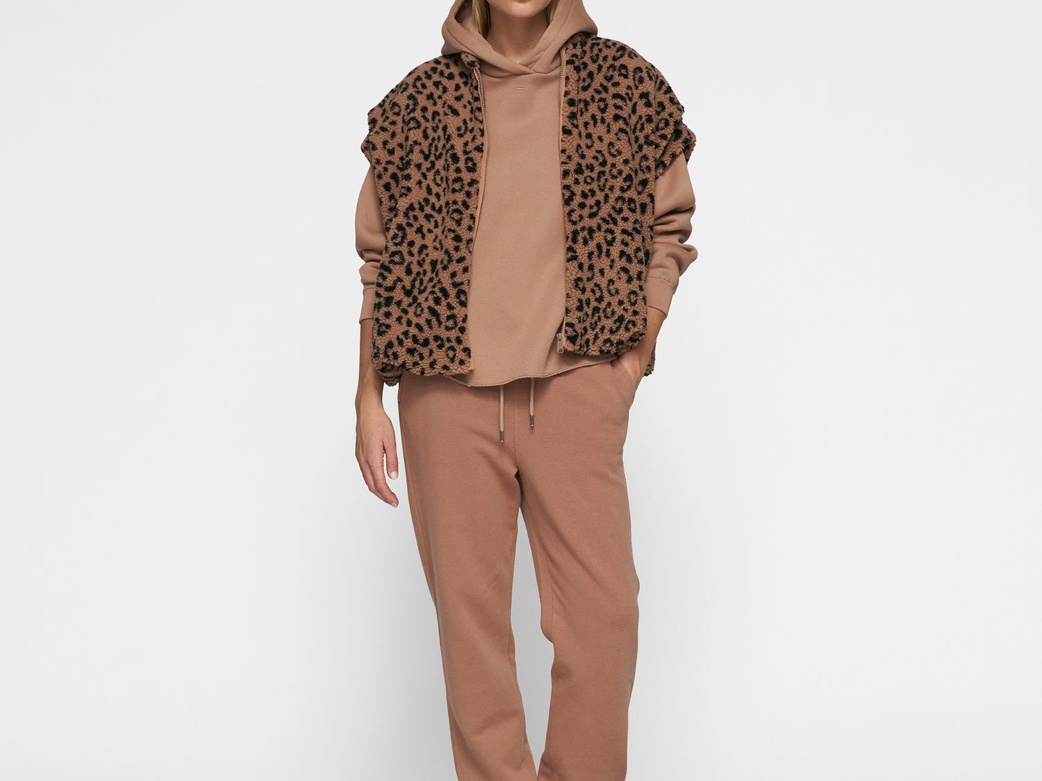 mid jogger | fudge