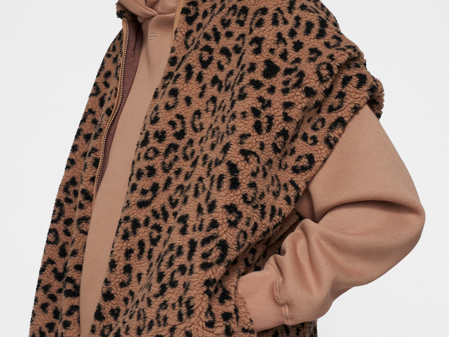 teddy gilet leopard | dark fudge