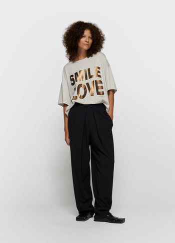 tee smile love | soft white melee