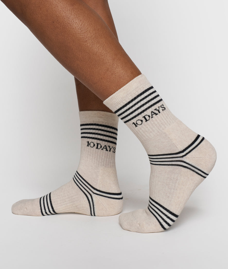 socks stripes | soft white melee