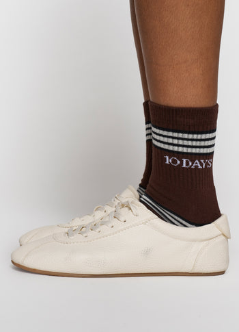 socks stripes | deep brown