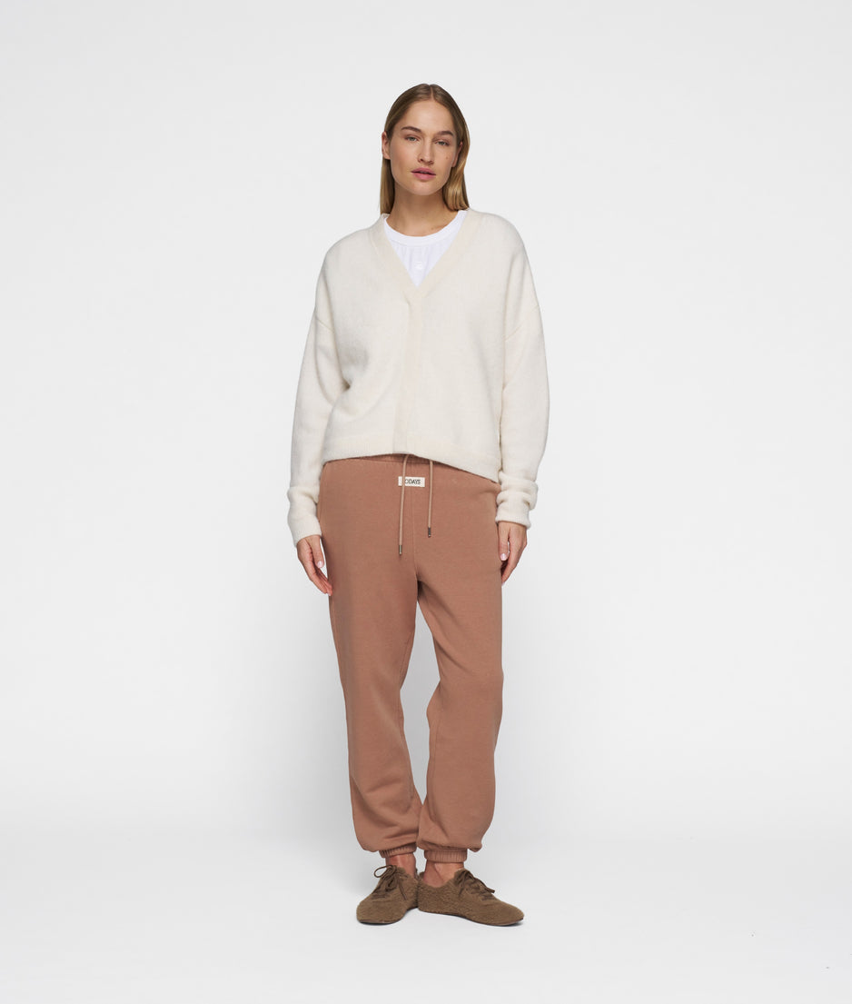 v-neck knit sweater | ecru