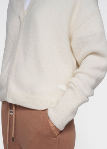 v-neck knit sweater | ecru