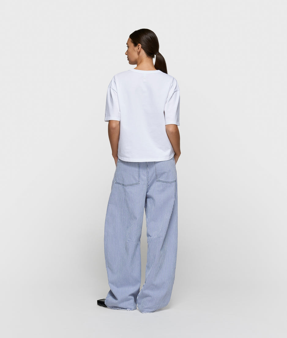 thick cotton v-neck tee | white