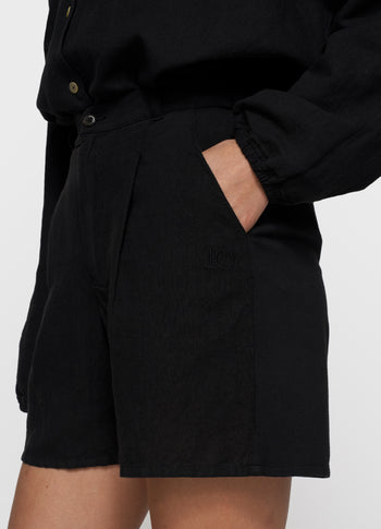 wide shorts linen | black