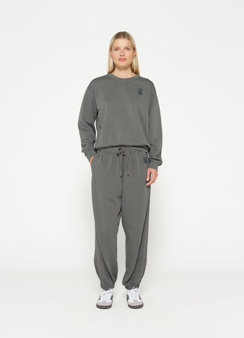 sweater tape | oil grey