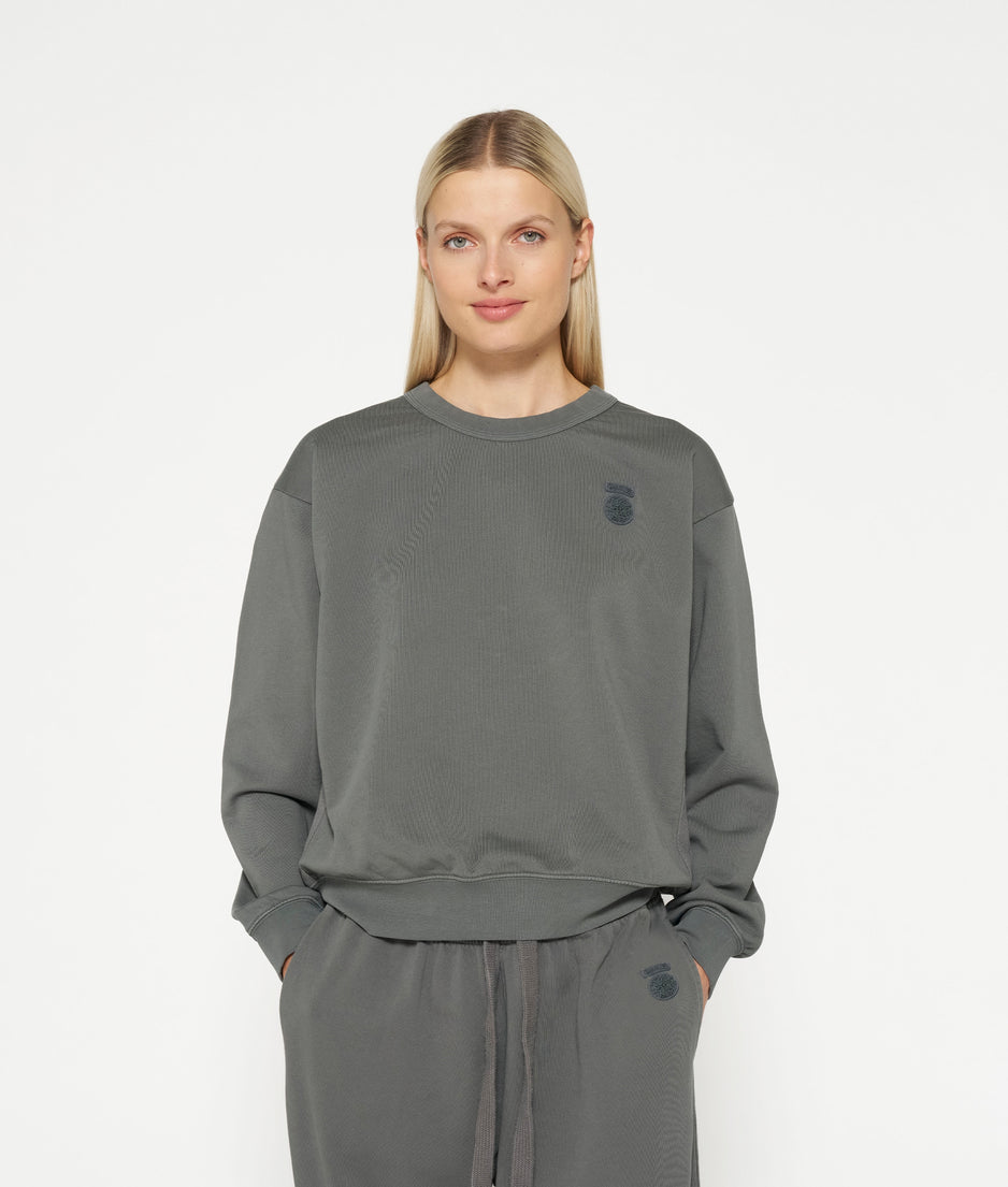 sweater tape | oil grey